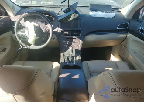 2015 Lincoln Mkt z USA, uszkodzony, nr VIN 2LMHJ5FK3FBL02492